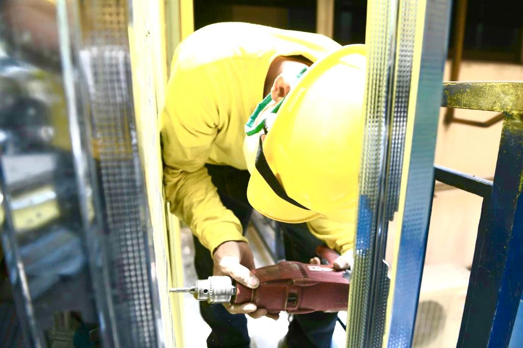 Personal de Obras Públicas trabaja por mejorar la infraestructura hospitalaria del país personal-de-obras-publicas-trabaja-por-mejorar-la-infraestructura-hospitalaria-del-pais